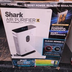 Shark Air Purifier 4 with Anti-Allergen Multi-Filter Advanced Odor Lock and Smart Sensing
