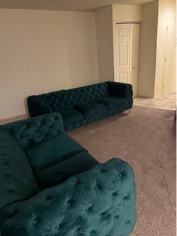 Living Room Set (Couch & Love Seat)