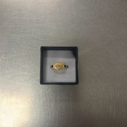 10k “Hello Kitty” Woman’s Ring 