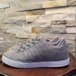 Mens Size 5 Adidas Neo Daily Low Casual Shoes Gray Lace Up Comfort Sneakers EUC
