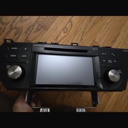 Toyota avlalon 2015 radio
