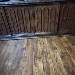 Antique Solid Wood Cardenza