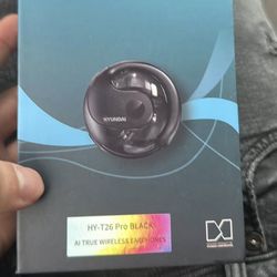 Hyundai AI true wireless headphones