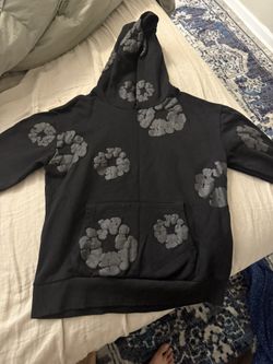 Brand New denim tears sweater- Size Small