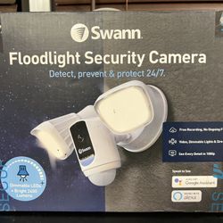 Swann Floodlight Security Camera 