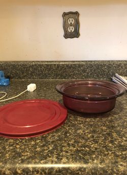 Corning visions cranberry purple 24 Oz bowl with lid