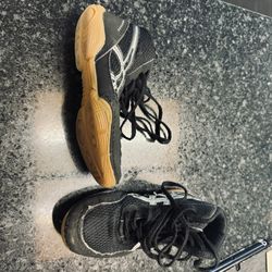 Yputh Size 10 Wrestling Shoes 
