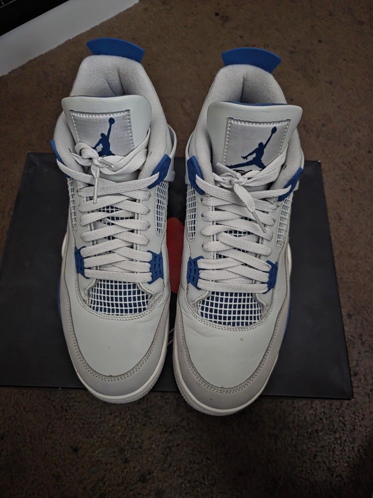 Air Jordan 4 "Military Blue"