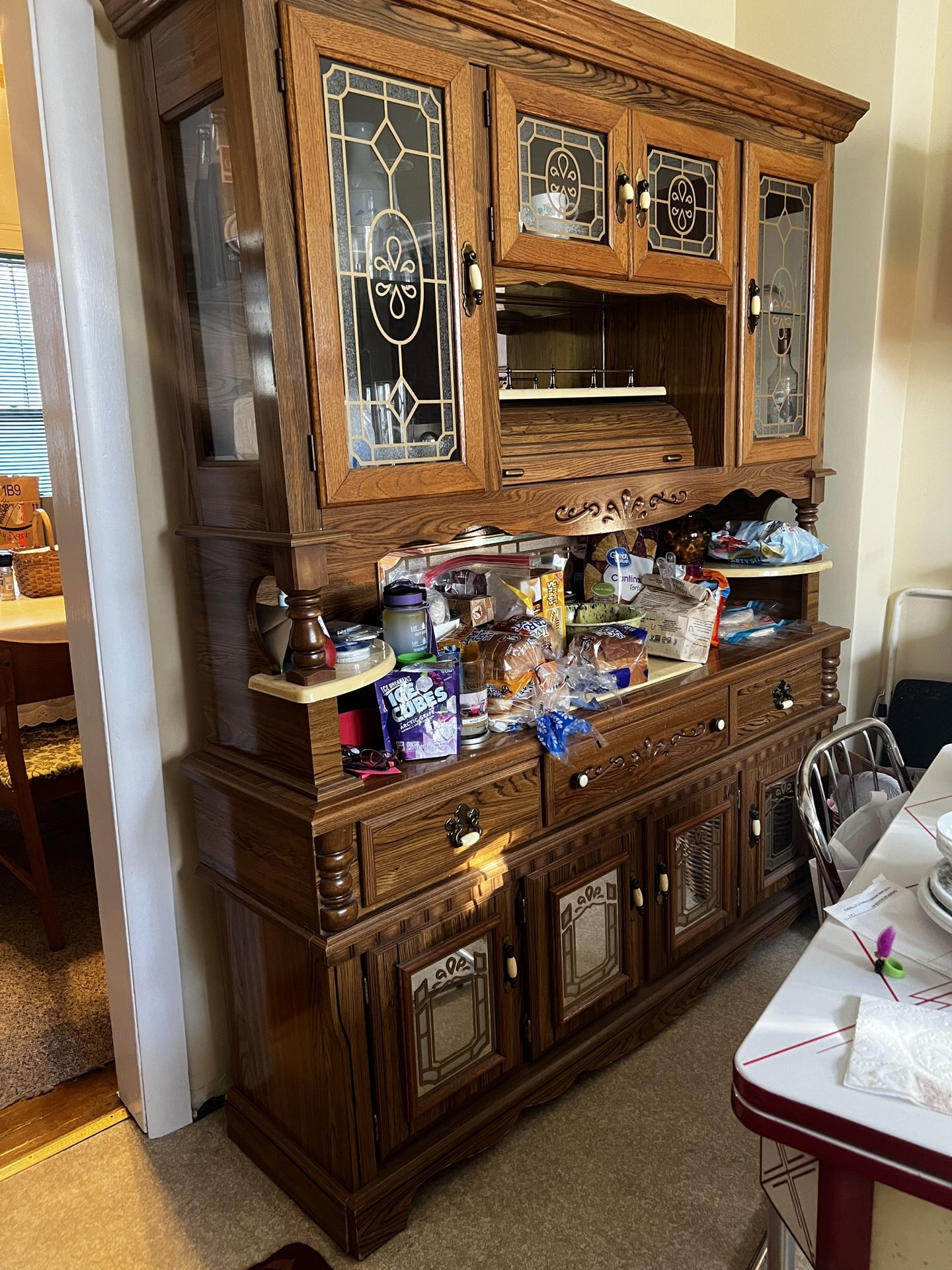 Lighted Hutch