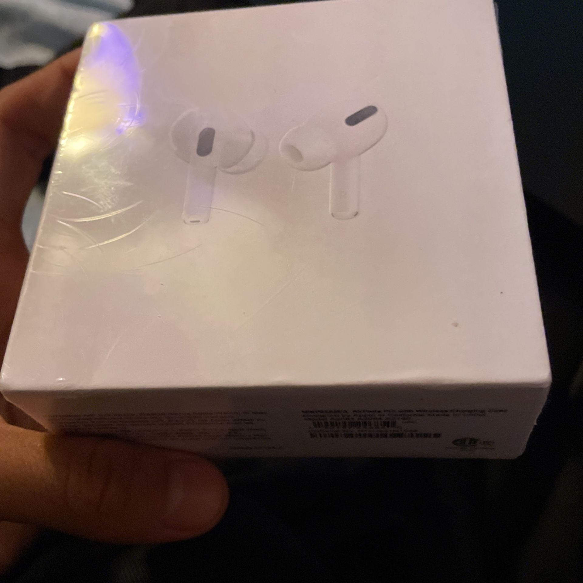 AirPods