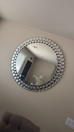 Circle mirror