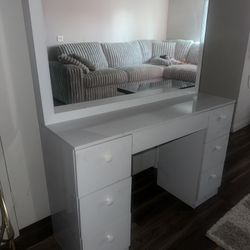 Make Up Vanity