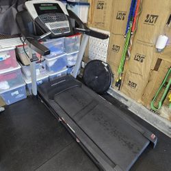 Performance 400 Treadmill 