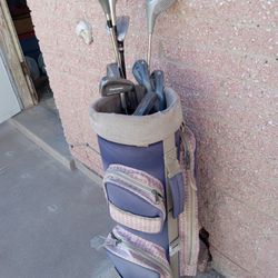 Ladies Right Hand Golf Clubs $20