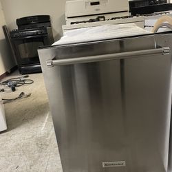 Kitchenaid Dishwasher 