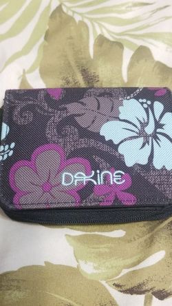'Dakine' Hawaiian Luai Women's Wallet. Brand NEW