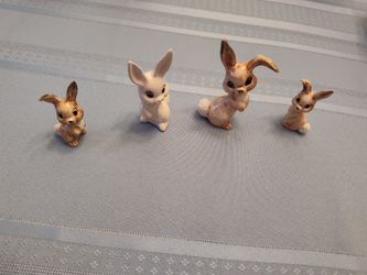 Vintage 1978 Ceramic Bunnies 