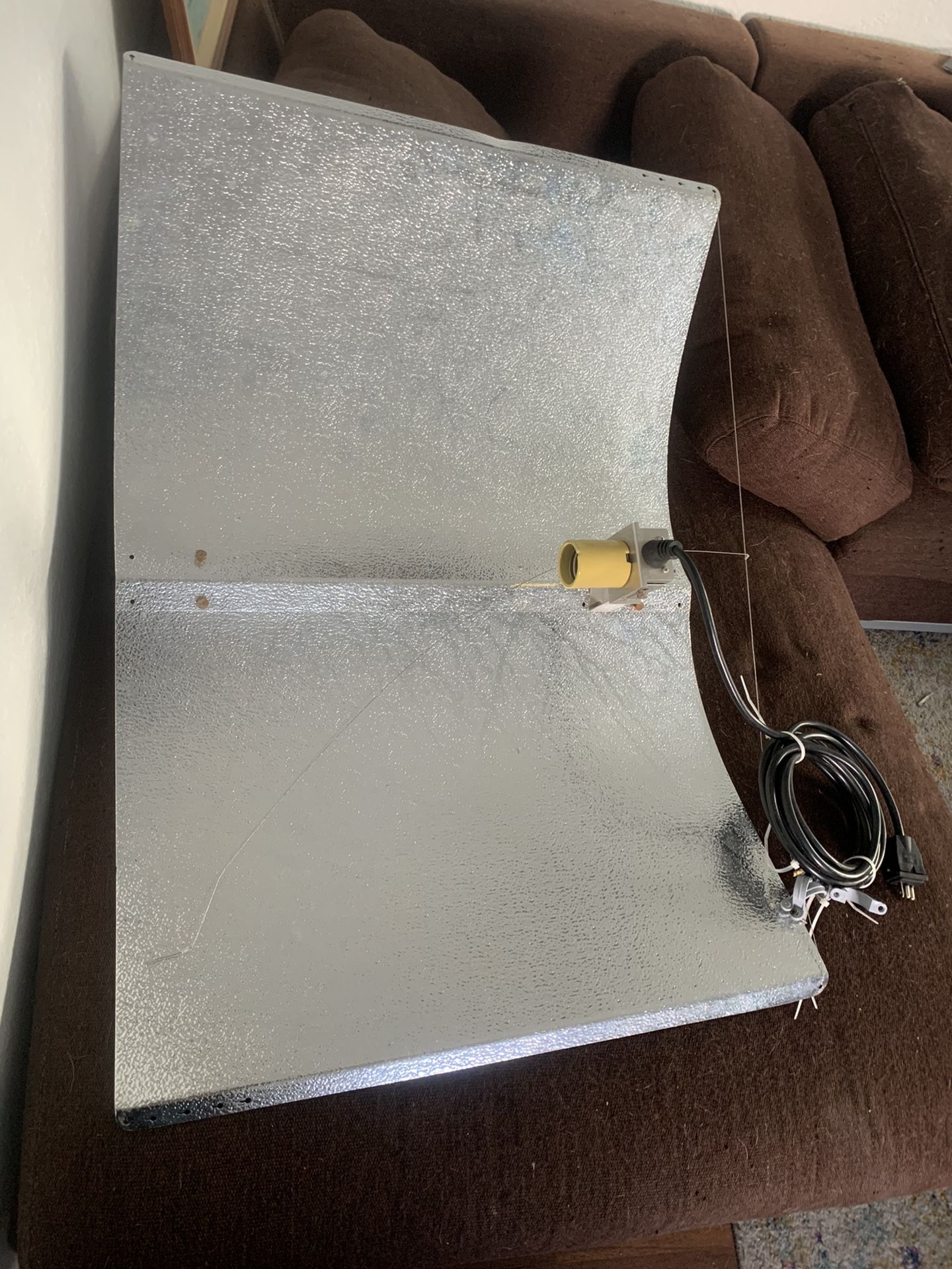 Adjust-A-Wing Large Reflector Ballast