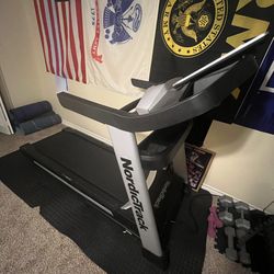NordicTrack EXP 7i Treadmill 