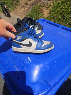 Kids shoes blue and white Jordan's