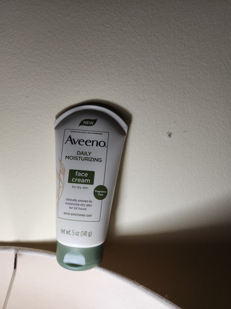 Aveeno Daily Moisturizing Face Cream