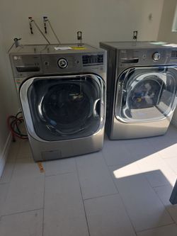 LG  WMV8900 Washer and DLGX8981V Dryer