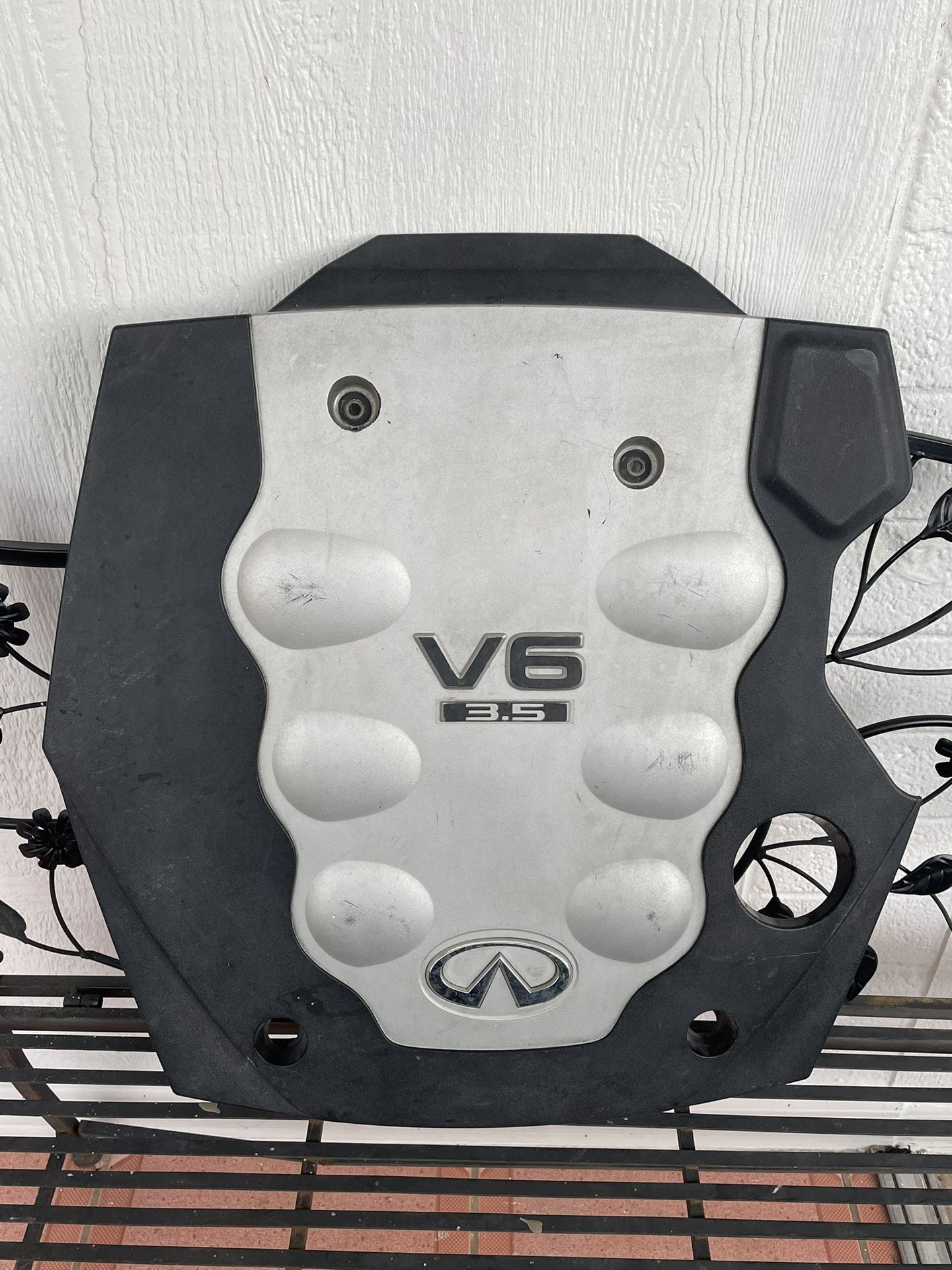 Infiniti G35 Engine Cover 
