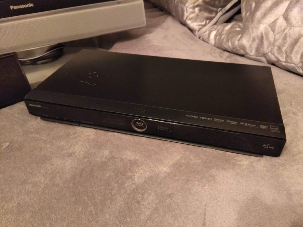 Sharp Blue Ray DVD player in excellent condition