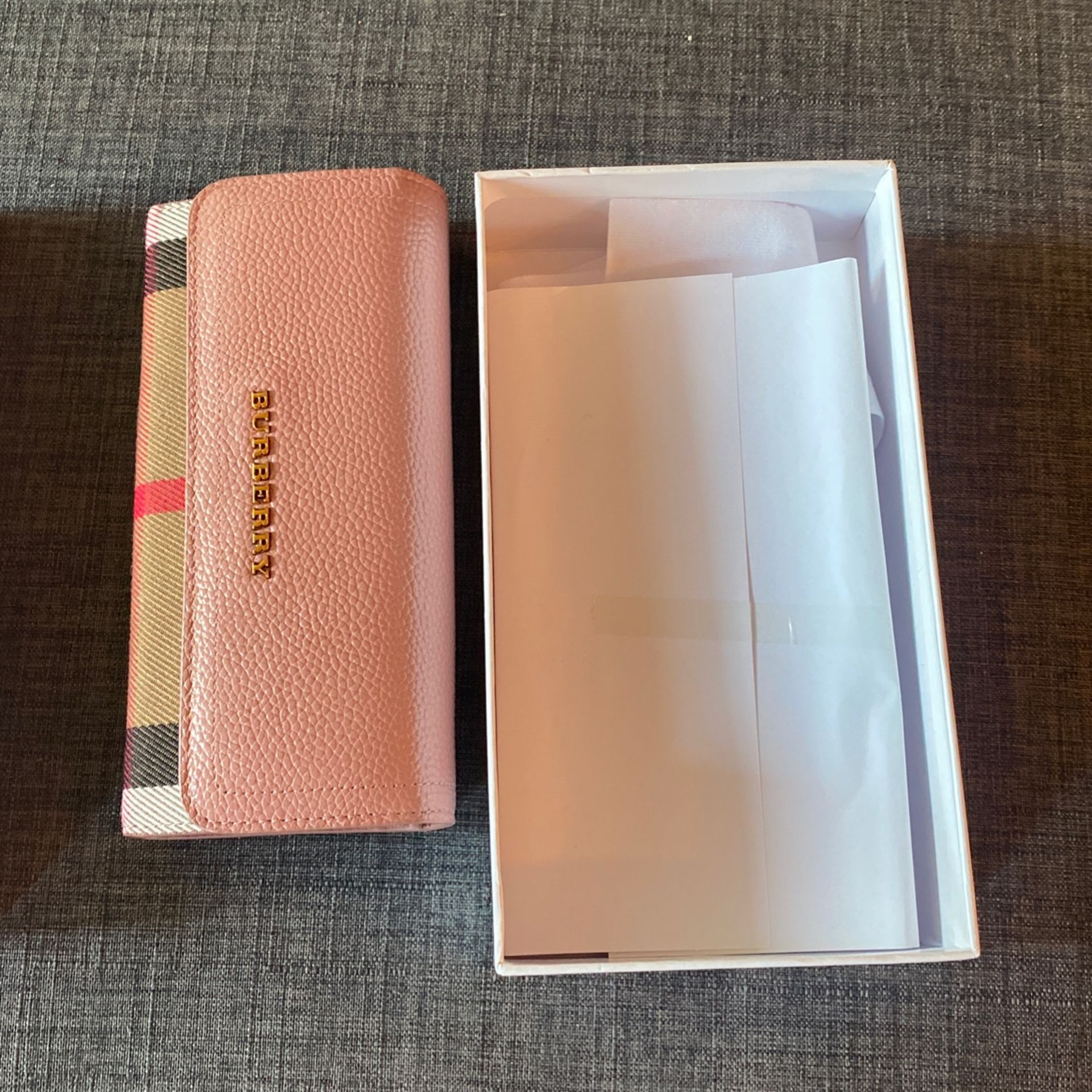 Pink Burberry Wallet Women’s Brand New