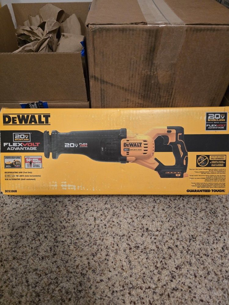 DEWALT
20V MAX Lithium Ion Cordless Brushless Reciprocating Saw with FLEXVOLT ADVANTAGE (Tool Only)