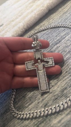 Iced Out Cross Pendant Cuban Link Chain