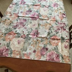 Reversible Floral Tablecloth 52â X52â, Make Your Thanksgiving And Christmas Beautiful!