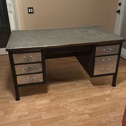 Office desk, heavy and durable