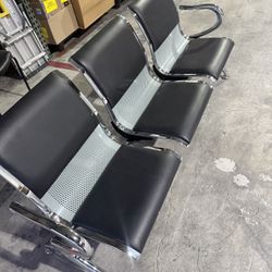 Sillas de espera modernas y elegantes