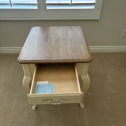 Ethan Allen End Table