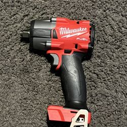 Milwaukee M18 FUEL Gen-2 18V Lithium-Ion Brushless Cordless Mid Torque 1/2 in. Impact Wrench w/Friction Ring (Tool-Only)