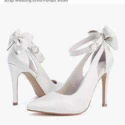 Cute Heels  w/bow (new) 