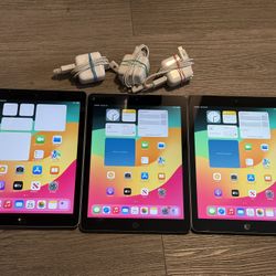 3x iPad 6th gen, 128GB, 9.7”, All In Like New Condition , $100 Each Or $240 For All 3