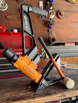 Flooring nailer
