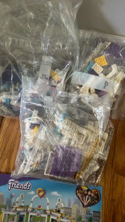 Free kids plastic block building kit