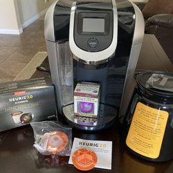 Keurig 2.0 K400 Coffee Brewing System with Carafe is a coffee maker (warm Springs And Green Valley)