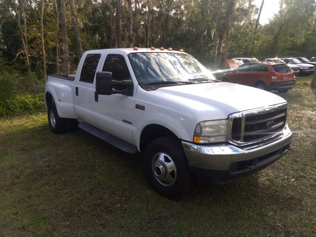 2003 Ford f350 Diesel 4 x 4 crew cab dually