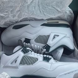 Jordan 4 White oxidized green white size 11