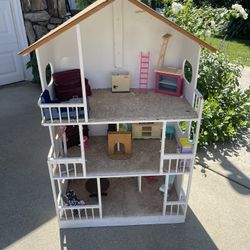 Barbie House / Doll House