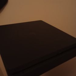 PS4 Slim