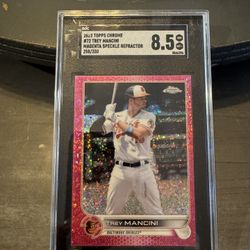 2022 Topps Chrome - Magenta Speckle Refractor #72 Trey Mancini #/350