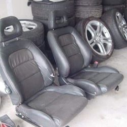 90-93 RARE ACURA INTEGRA FULL SEATS AND OPTIONAL ARMREST 