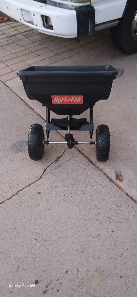 Grass Cedar / fertilizer