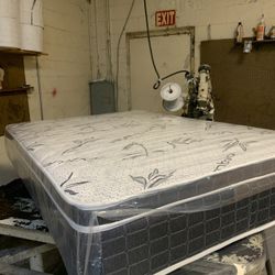 Mattress Queen