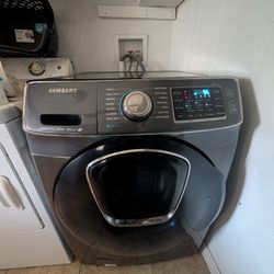 Samsung 4.5 Cu. Ft. Fingerprint Resistant Black Stainless Steel Front Load Washer